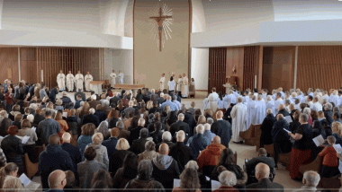 Inside the SCOS church