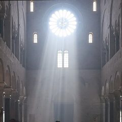 Luce_Rosone_Cattedrale_di_San_Sabino
