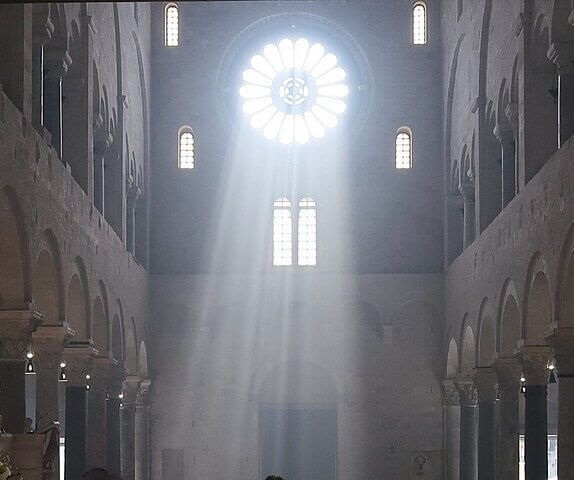 Luce_Rosone_Cattedrale_di_San_Sabino